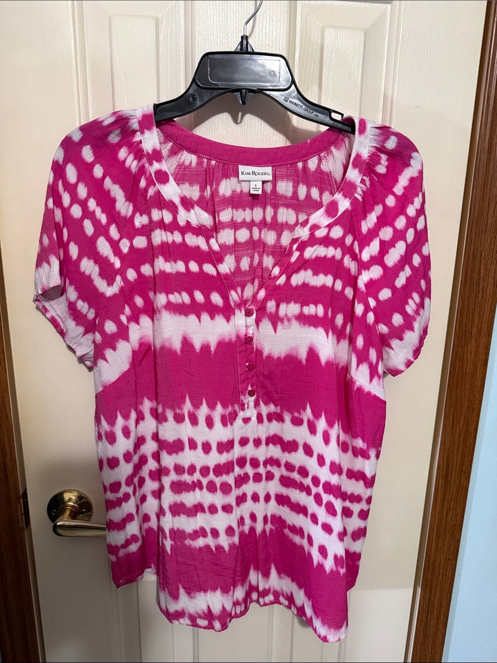 Kim Rogers Fuchsia and White Tie-Dye Henley Top size Large